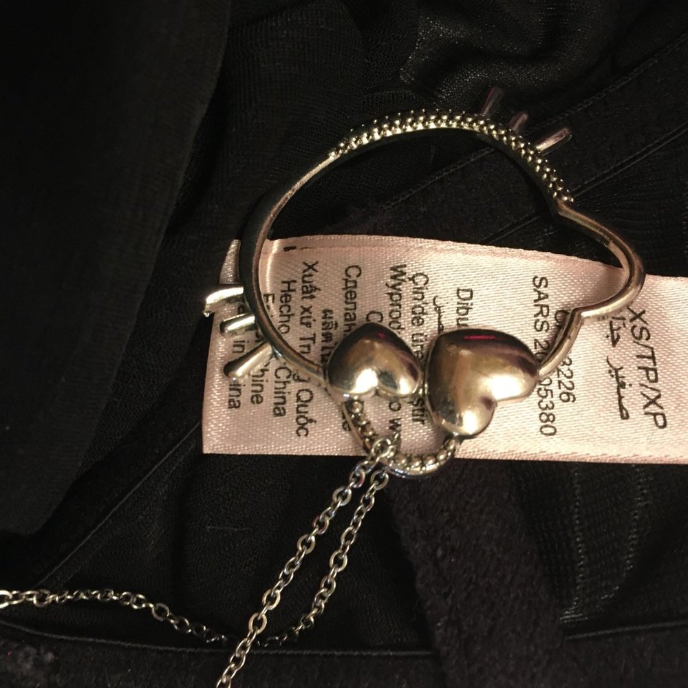 ADORABLE baby doll hello kitty  lingere set and matching necklace set! - Picture 17 of 17